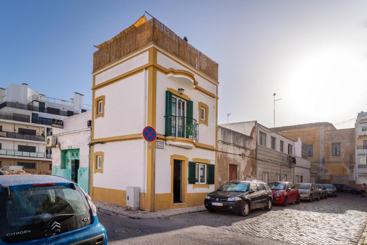 Arty Vintage Townhouse With Rooftop Shower & Sun Loungers Olhão المظهر الخارجي الصورة
