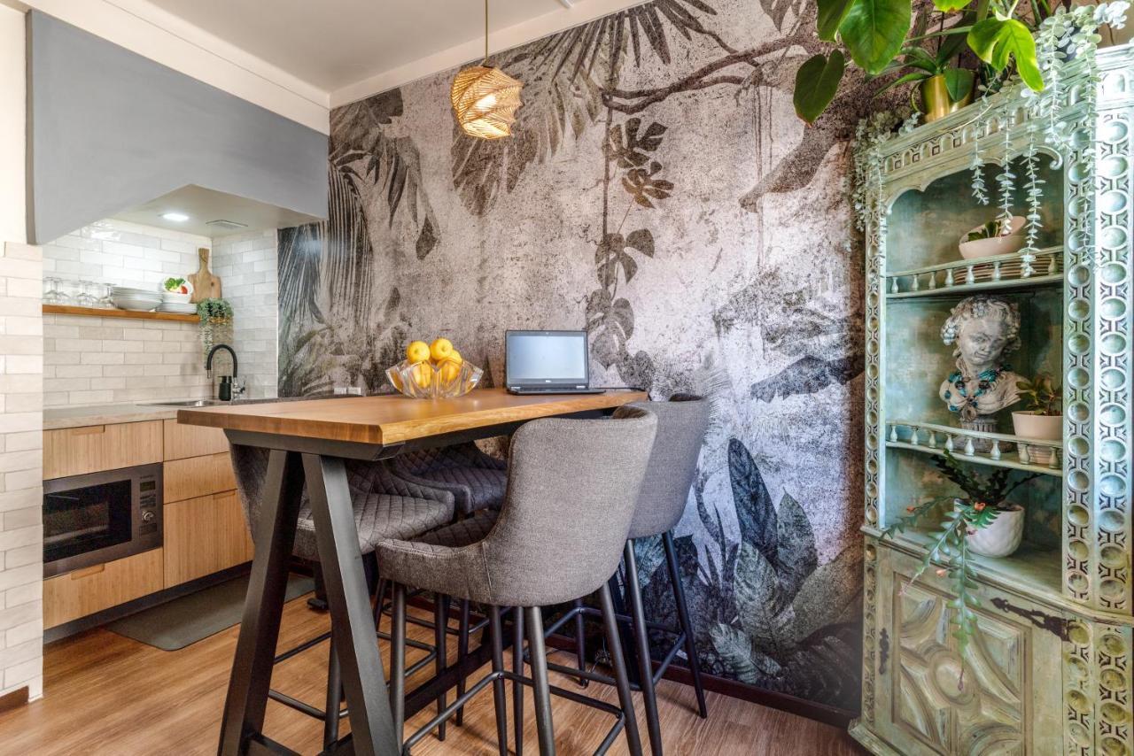 Arty Vintage Townhouse With Rooftop Shower & Sun Loungers Olhão المظهر الخارجي الصورة
