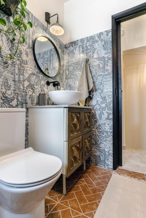Arty Vintage Townhouse With Rooftop Shower & Sun Loungers Olhão المظهر الخارجي الصورة